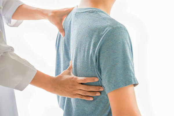 علت درد پشت قلب چیست؟