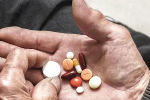 عوارض قطع قرص والسارتان